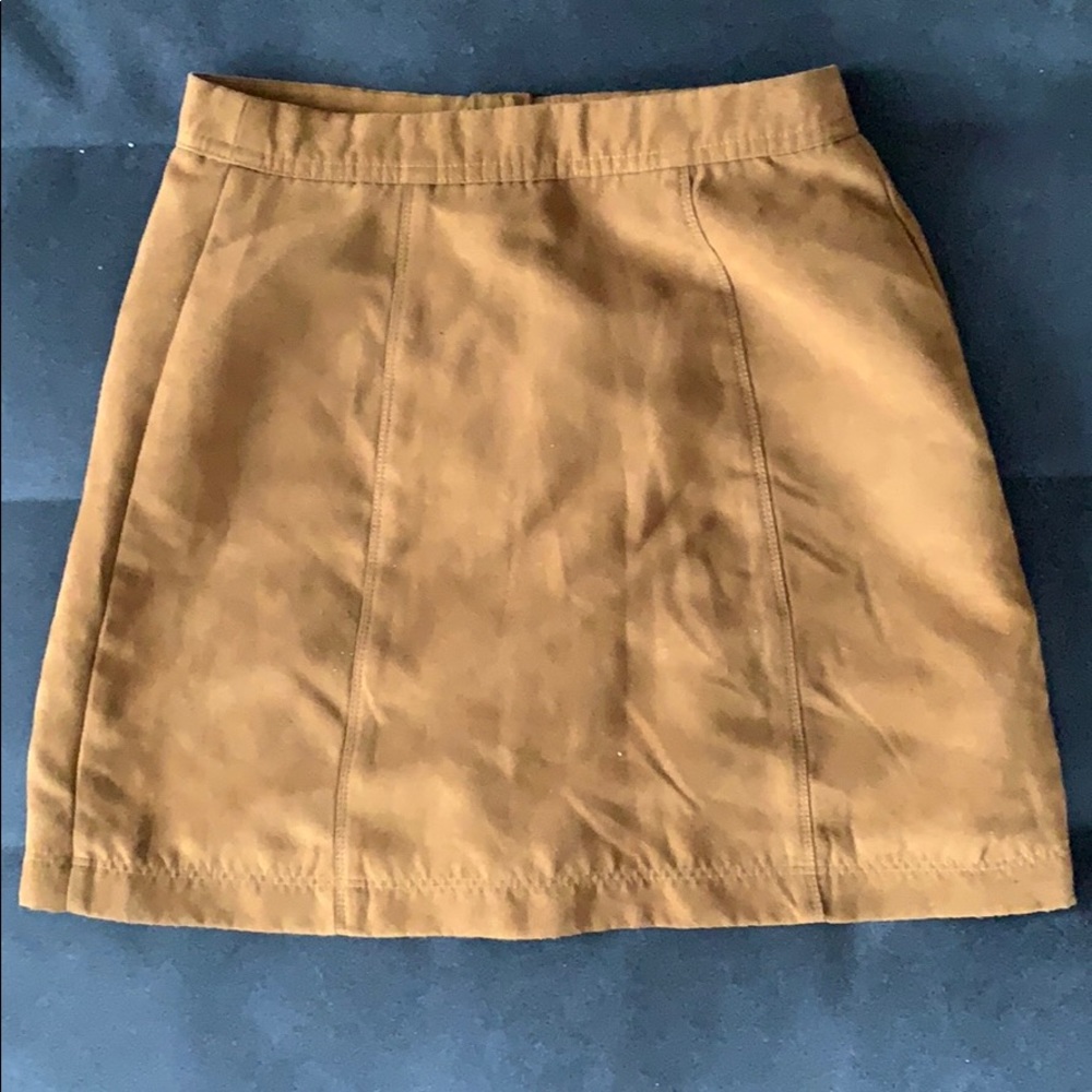 Button down Mini Skirt - Picture 2 of 2